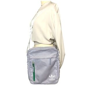 Retro Adidas Trefoil Crossbody Canvas Messenger Bag Gray White Ajustable Strap